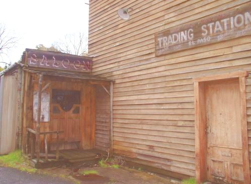 the entry to the saloon in Edinburgh